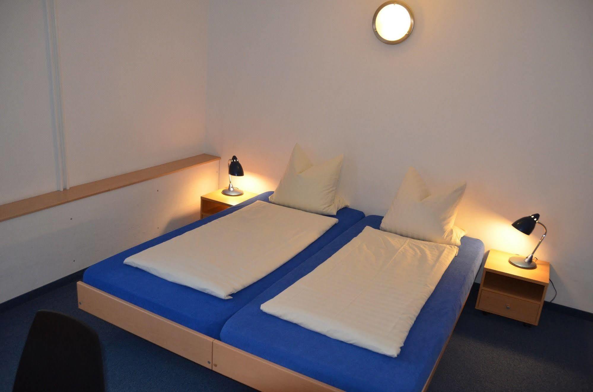 Hirschen Backpacker-Hotel&Pub Schwyz Exterior foto